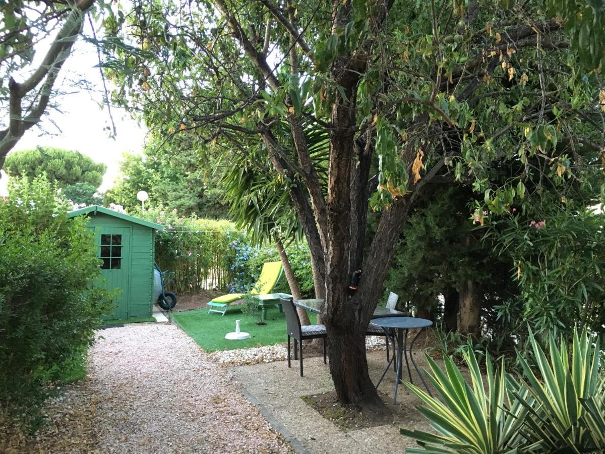 Villa De Vacances Au Calme Proche De La Mer La Londe-les-Maures Eksteriør bilde