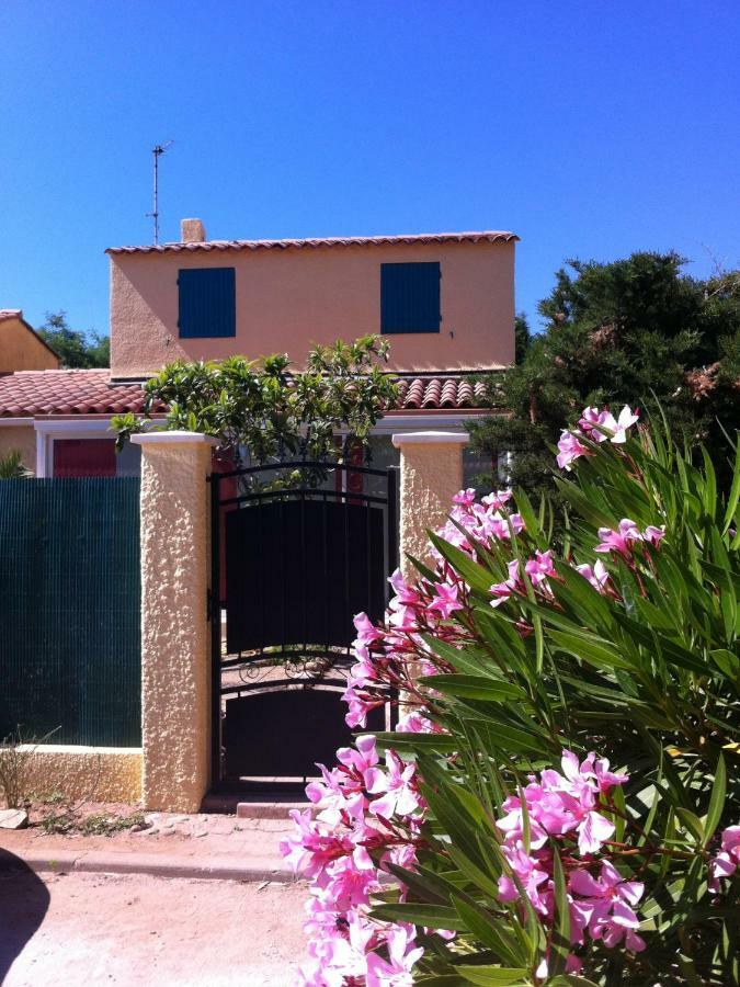 Villa De Vacances Au Calme Proche De La Mer La Londe-les-Maures Eksteriør bilde